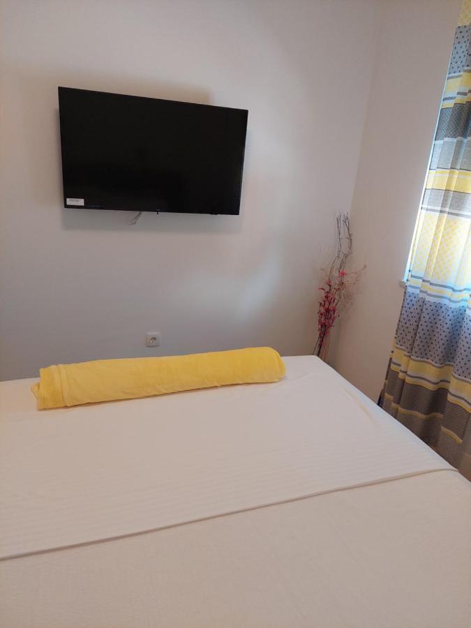 Rooms Nevenka Novi Vinodolski Εξωτερικό φωτογραφία